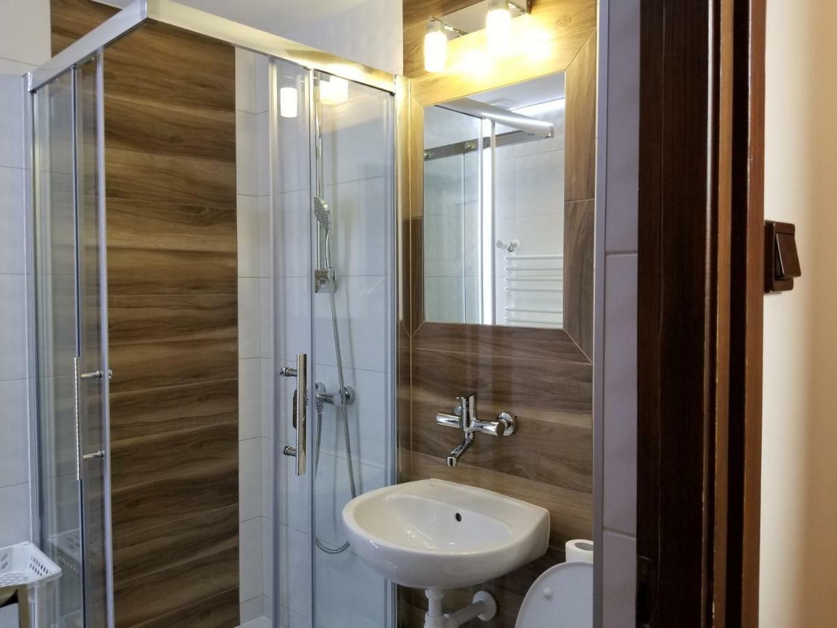 Malgosia Regionalna - 10 Minut Na Piechote Do Stoku Narciarskiego I Term Bania - Posilki Serwowane W Budynku Obok Białka Tatrzańska Exterior foto